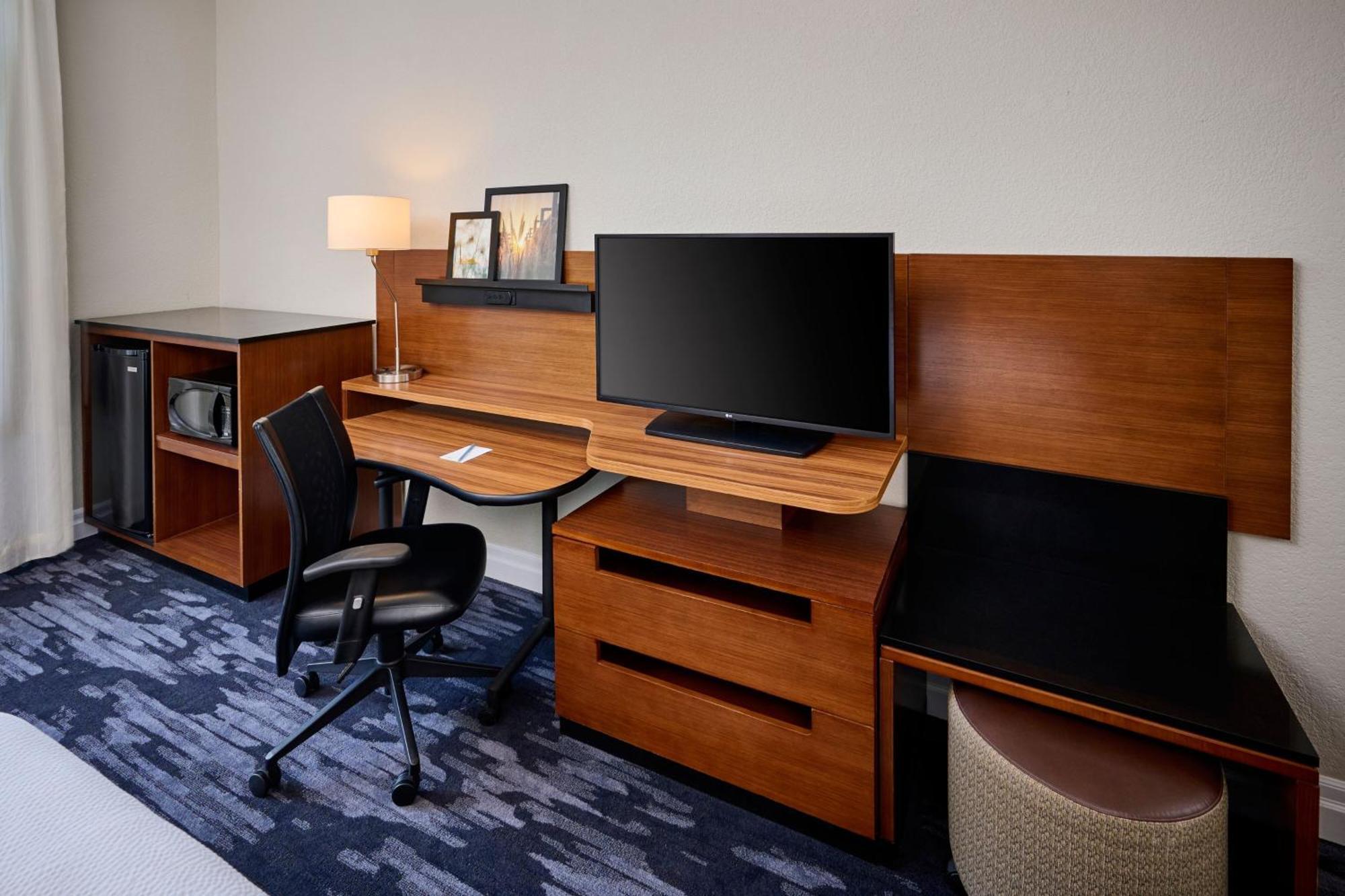 Fairfield Inn & Suites By Marriott Ottawa Kanata Esterno foto